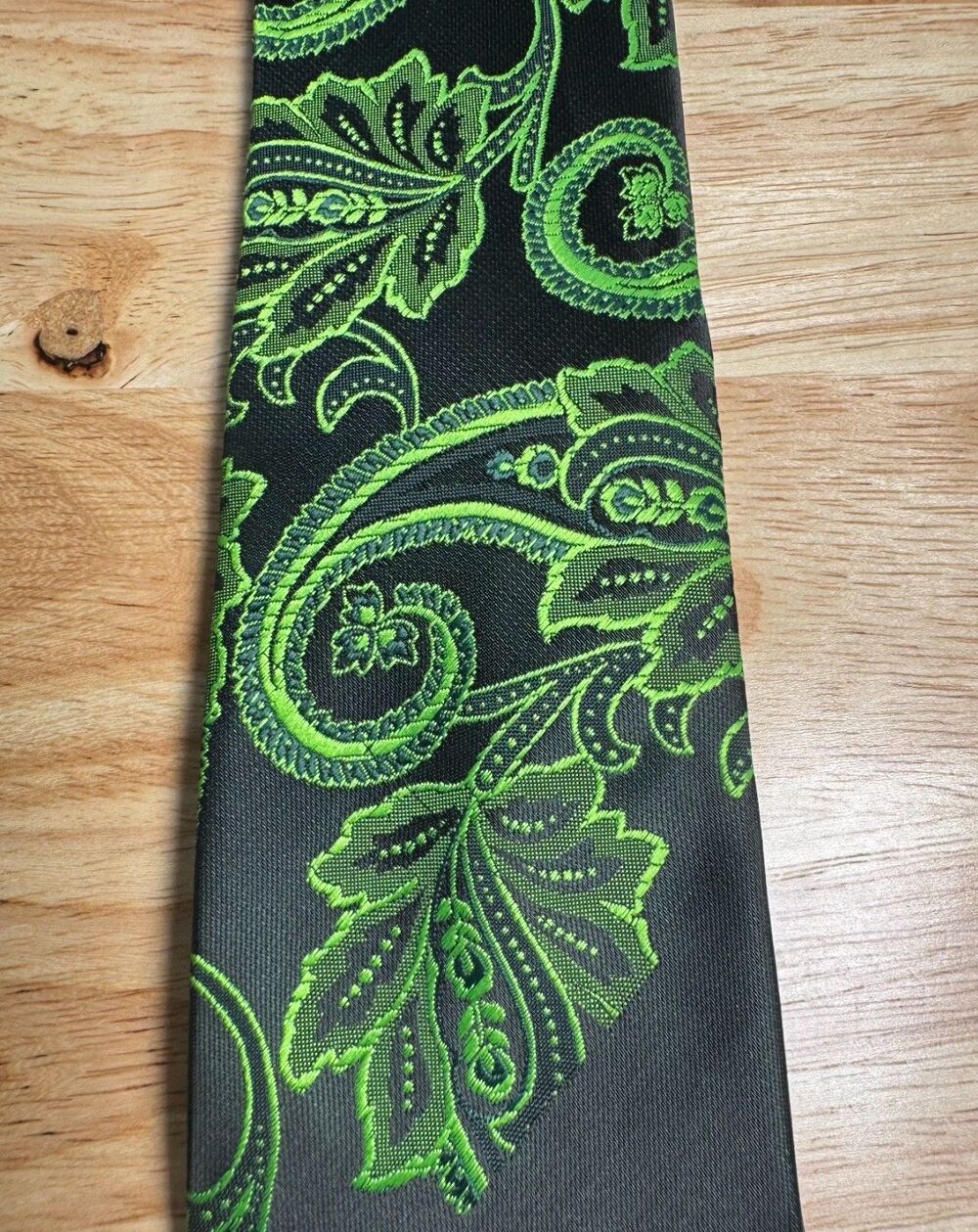 Men's Neon Green Black Paisley Tie Y2K Statement Bold Vintage